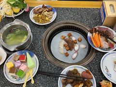 -锤头鲨毛肚海鲜烤肉自助餐厅(国购广场店)