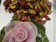 -原林野山菌火锅·炒菌(关上野生菌一条街店)