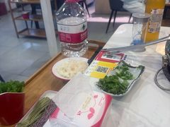 -毛辣果·贵州红酸汤牛肉火锅(西单店)