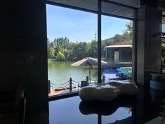 -上海怡沁园度假酒店