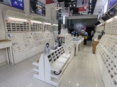 -诺柯视眼镜-蔡司依视路官方工厂店(淞南一店)