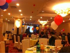 -山明水秀大饭店