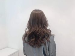 -BULB STUDIO 巴柏明星发型工作室