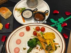 -Mark&Mars Restaurant