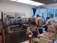 -喜茶(上海北外滩来福士店)