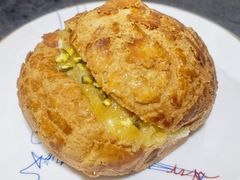 菠萝香草菠萝包-昆明冠生园·鲜花饼·面包蛋糕(老街店)
