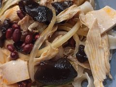 新疆椒麻鸡-董小西的凉皮和椒麻鸡(三元桥店)