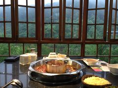 -楠柏弯休闲山庄(梨花溪店)