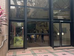 -香港大学