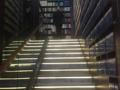 -新华书店(新街口旗舰店)