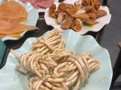 -肖肖酸萝卜鱼火锅(总店)