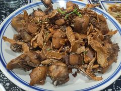 -八两八金·莱芜特色炒鸡(市南漳浦路店)