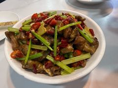 -独一佳老胡湘菜馆(矿山路店)