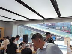 -DJI大疆(深圳华强北曼哈授权体验店)