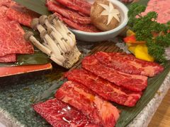 -炼火烤肉店