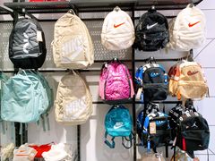 -NIKE北京赛特换季优惠店