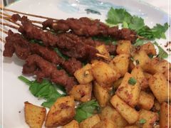 -犇逸·乐山跷脚牛肉·四川现炒(览海店)