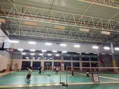 -莱茵体育生活馆