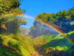 -雪山彩虹谷景区