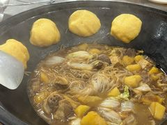 -粘豆包柴火铁锅炖