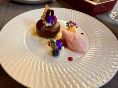 主厨甄选甜品拼盘-Primotable高桌牛排馆(外滩店)