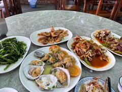 -四川小胡子海鲜(丁村万人海鲜广场店)