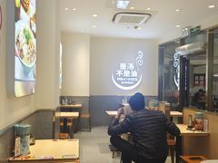 -小杨生煎(金山百联购物中心3楼店)