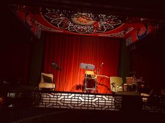 -三两三民谣咖啡清吧