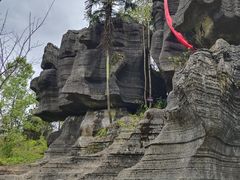 -梭布垭石林景区