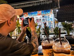 -席娜卡琳火车铁道夜市