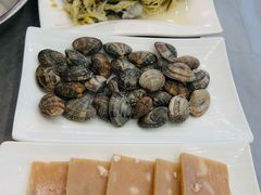 -鑫渔港海鲜本地菜·山海关浑锅(东戴河店)