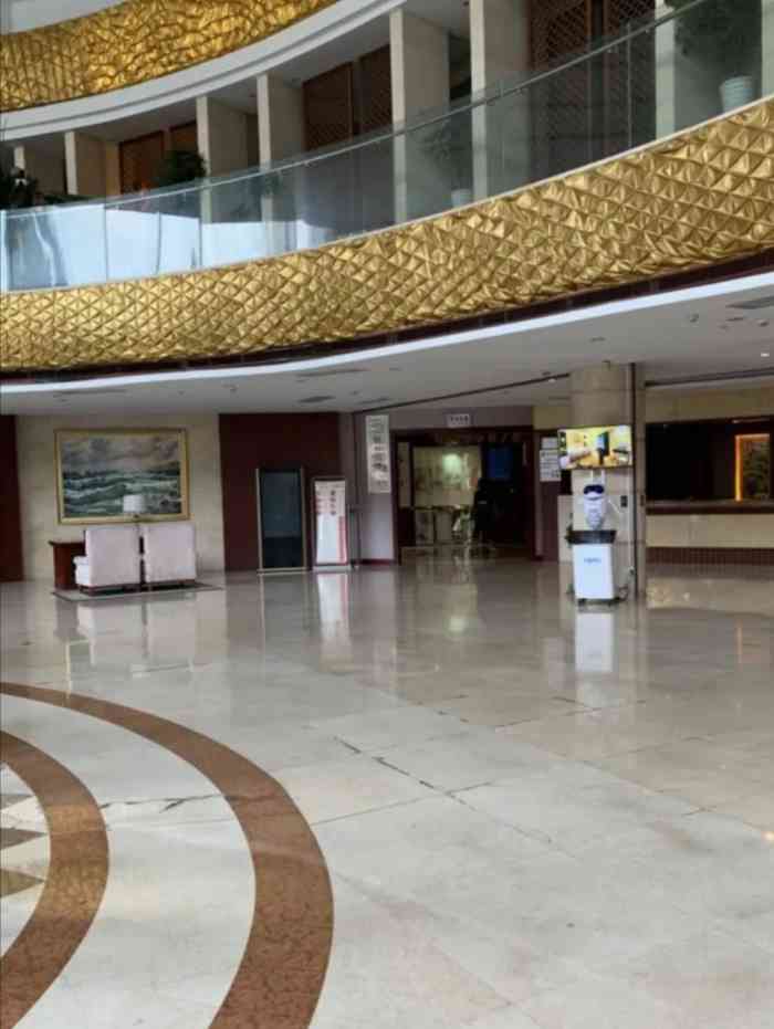 上海天虹国际大酒店-"没有想到这家酒店自助餐居然做得这么丰盛,.
