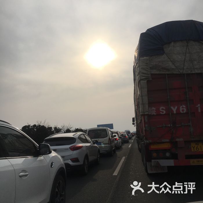 界牌服务区东方速度中式快餐