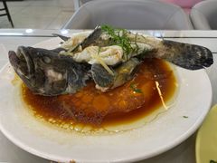 -覃记海鲜美食餐厅