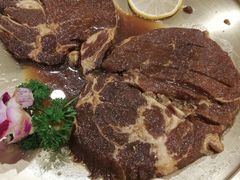 -臻牛烤肉