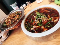 -兔行天下-鸿鹤鲜锅兔(中海国际店)