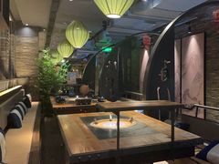 -湊湊火锅·茶憩(南京东路悦荟店)