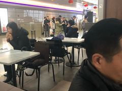 -星巴克(上海虹桥站2A检票口)