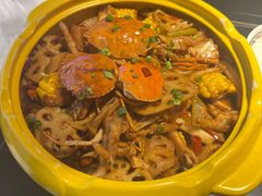 -多嘴超级肉蟹煲(杉杉国潮主题店)
