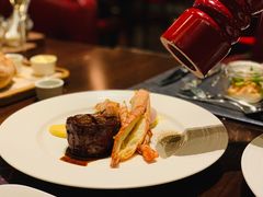 -恰餐厅及酒吧 CHAR Bar & Grill (北京丽都皇冠假日店)