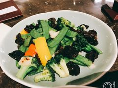 -港丽餐厅(高德置地店)