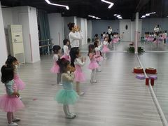 -雅米拉艺术中心(少儿舞蹈培训)