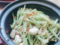 -荷风细雨·中国茶宴(世纪大道店)