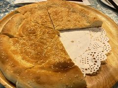 馕饼-巴扎美食·新疆菜·西域歌舞表演餐厅(新疆大厦店)