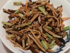 -小菜园新徽菜(南京秦淮龙蟠汇店)