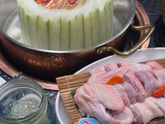 -得意咚瓜·顺德鱼生·冬瓜火锅(深圳首店)