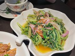 马来盏炒通菜-大头虾越式风味餐厅(光明广场店)