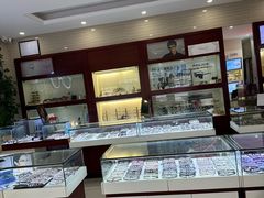 -吴良材眼镜(北中路店)