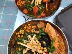 酸辣肥肠粉-红鼻子桂林米粉(金唐新光界店)