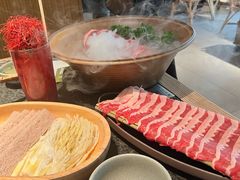-三出山火锅(南京万象天地店)